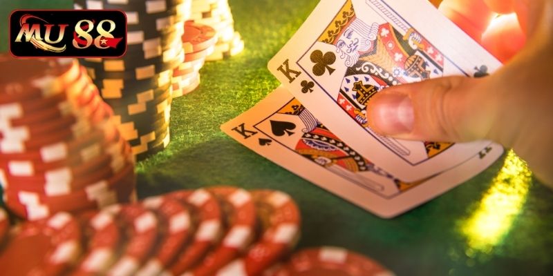 Luật Chơi Bài Poker Chuẩn - Hướng Dẫn Chi Tiết Từng Bước